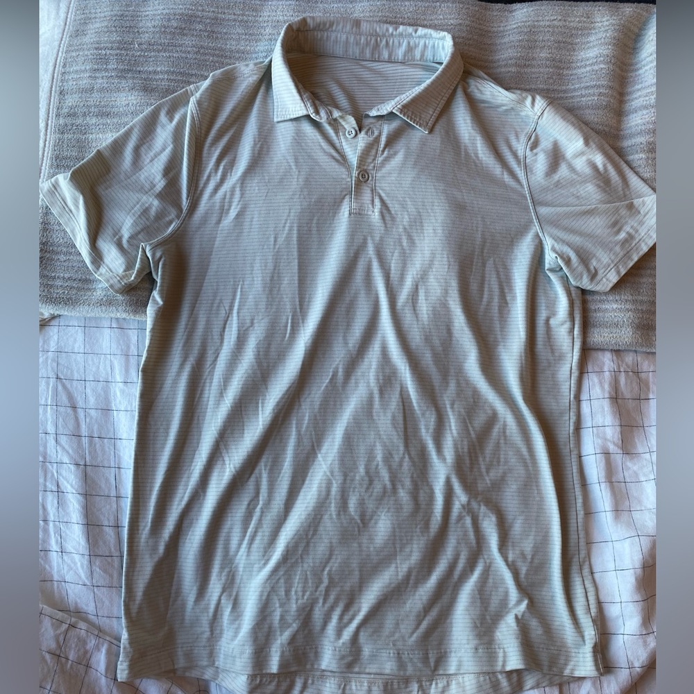 Men’s off white lululemon athletic golf shirt